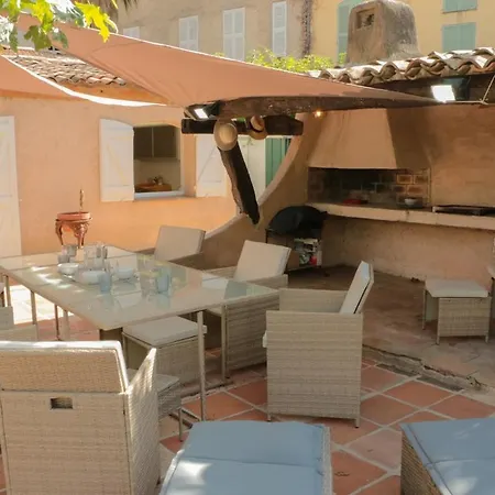 Jardin Secret Centre-ville D'antibes * Antibes